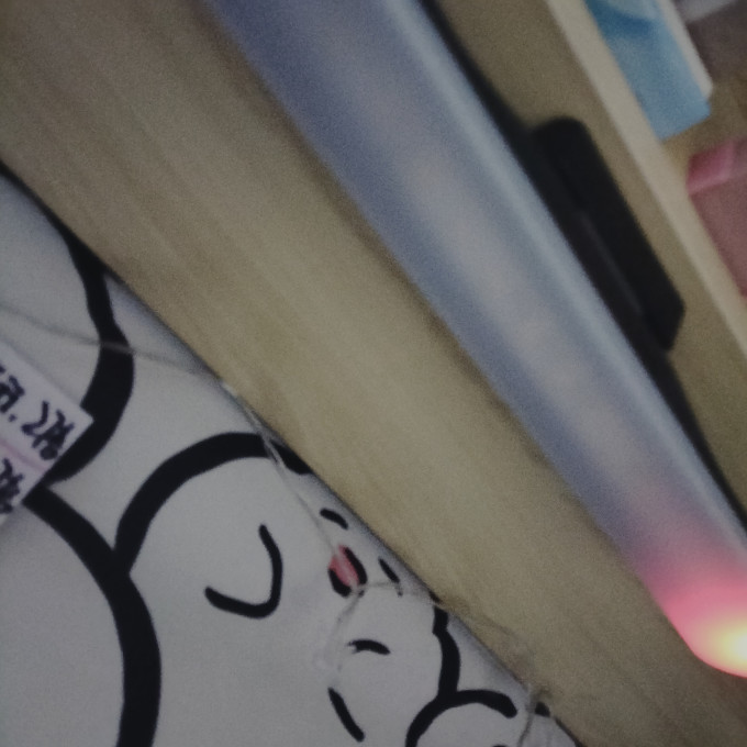 温唯普通台灯