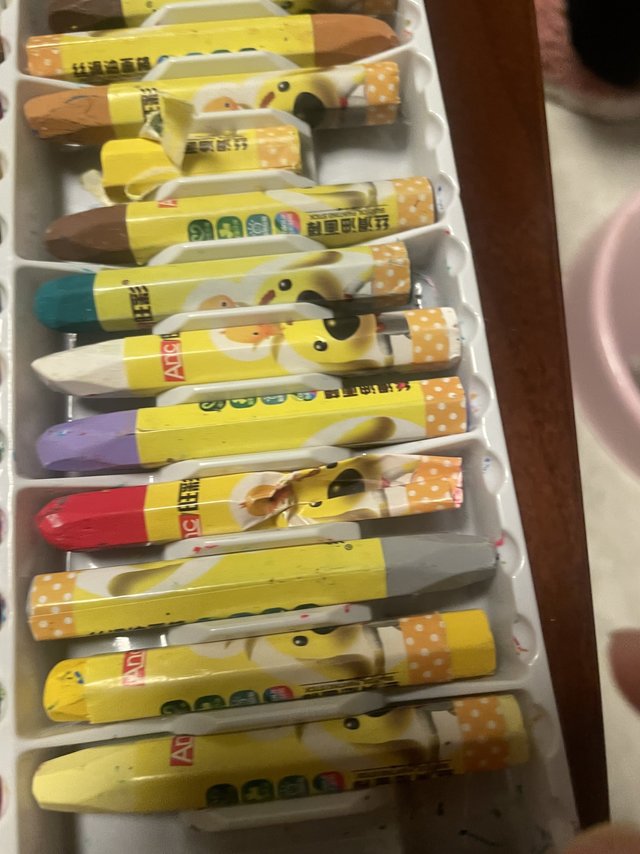 五颜六色多彩蜡笔
