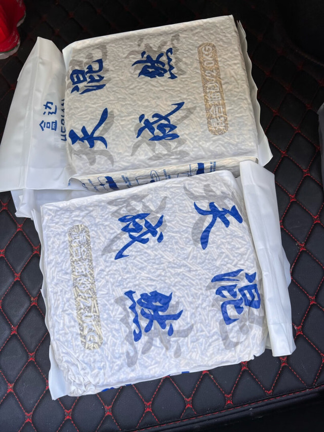 还可以，包装简单质朴，看着还可以，是2k
