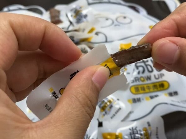 牛肉干写的没有添加剂，小朋友吃比较放心，