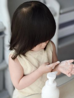 这个洗发沐浴露二合一太省心了
