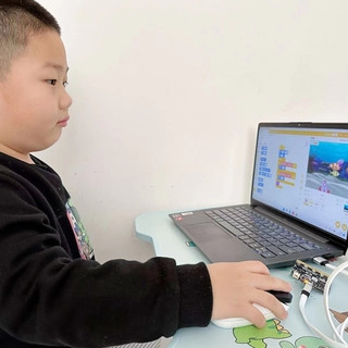 学少儿编程心疼钱，有了造物粒子在家就能做出12个实物作品