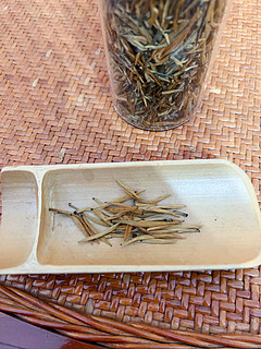 滇红金针 · 古树红茶 | 春天的味道