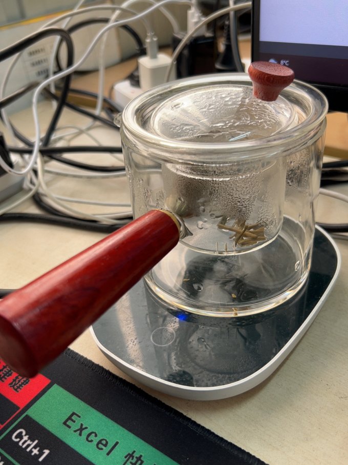 玻璃杯