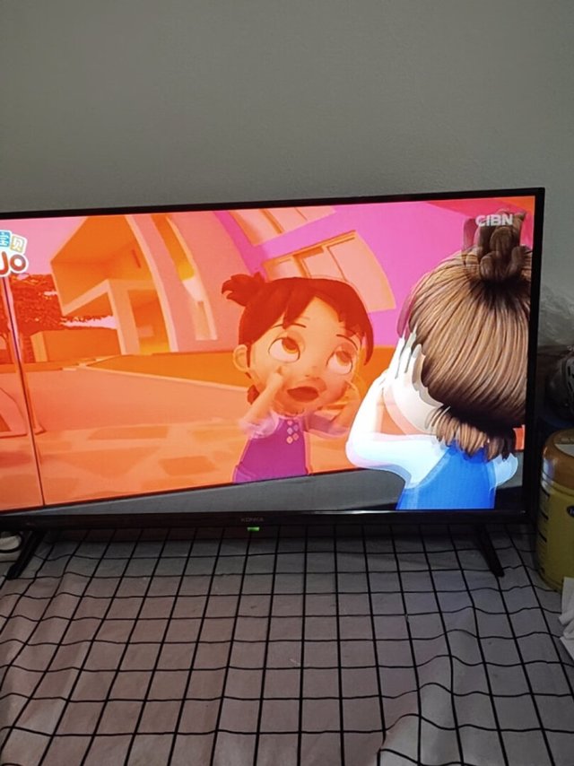 外形外观：外形外观好看，漂亮！运行速度快