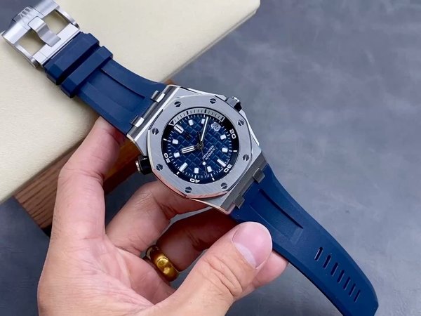 最容易上手的爱彼 皇家橡树离岸型 颜色多选