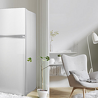 TCL118升家用迷你小冰箱，小巧美观省空间。