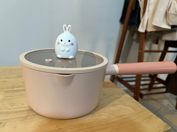 宝宝属兔,还蛮可爱的,早上煮煮鸡蛋,热热