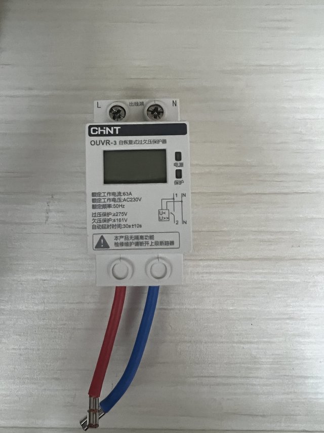 正泰63A自复式过欠压保护器
