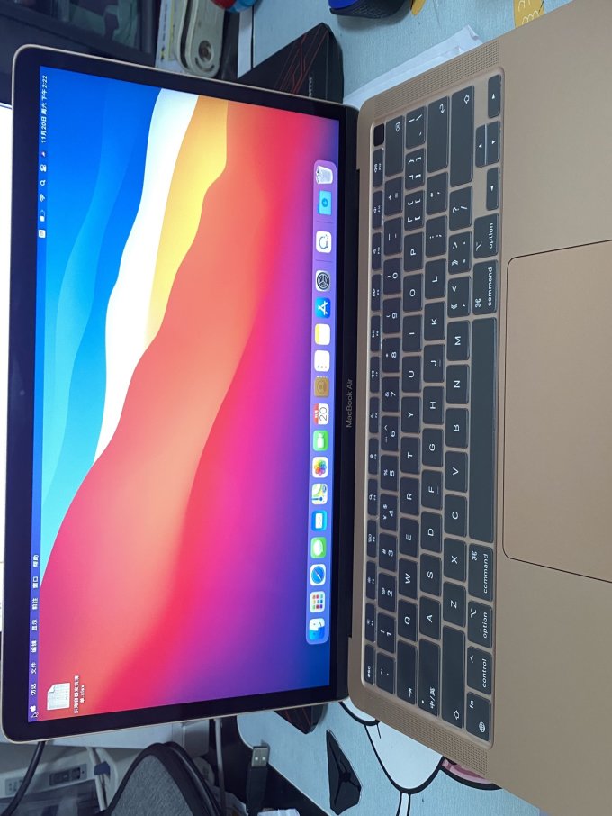 苹果笔记本电脑