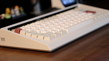 客制化键盘丨套件 篇十四：陈酒佳酿，复古打字机套件：Vintage60s v2