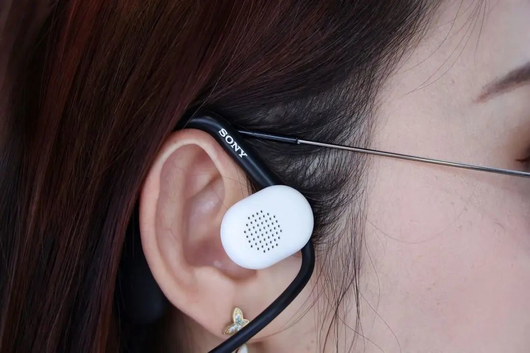 舒适稳固好音质索尼floatrun开放式运动耳机一次到位
