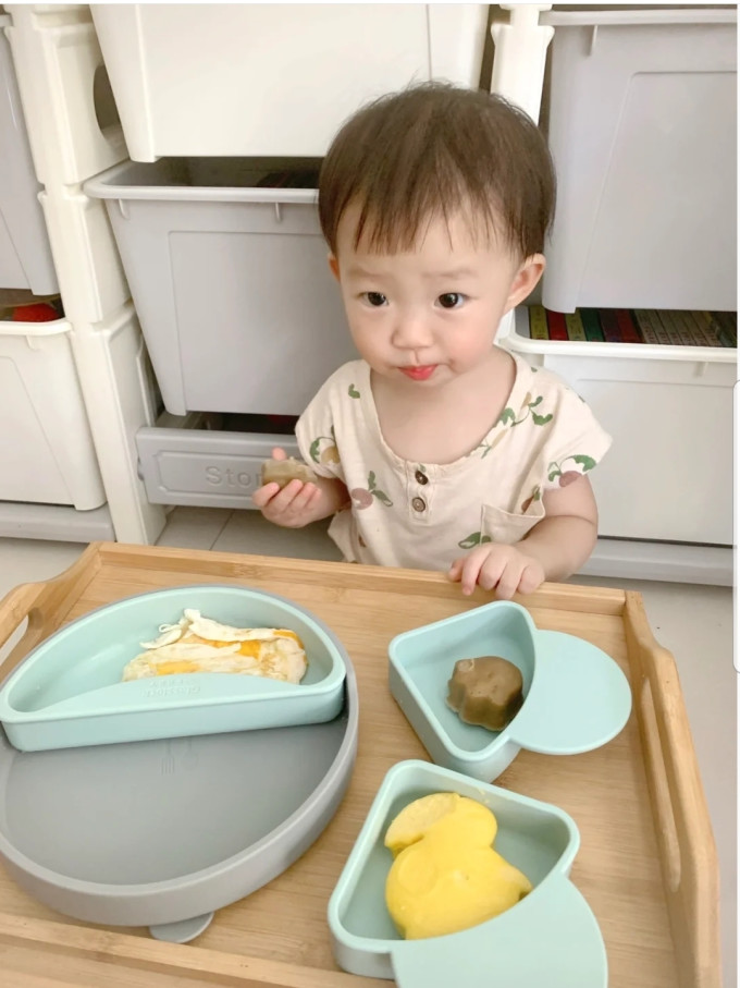 儿童餐具