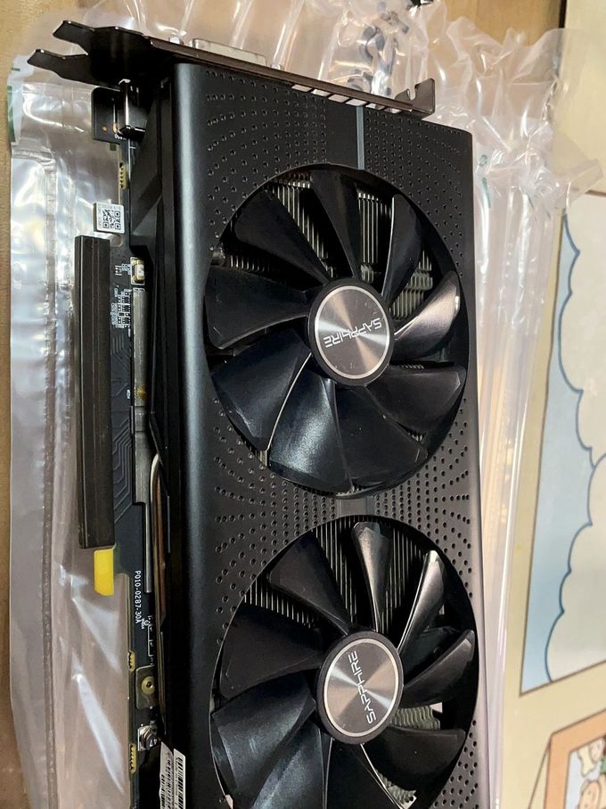 蓝宝石rx 580 8g图片