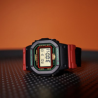 235的G-SHOCK 5600 小方块圣诞版，春天绝配