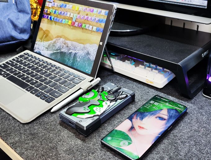 这么酷的拼装充电宝