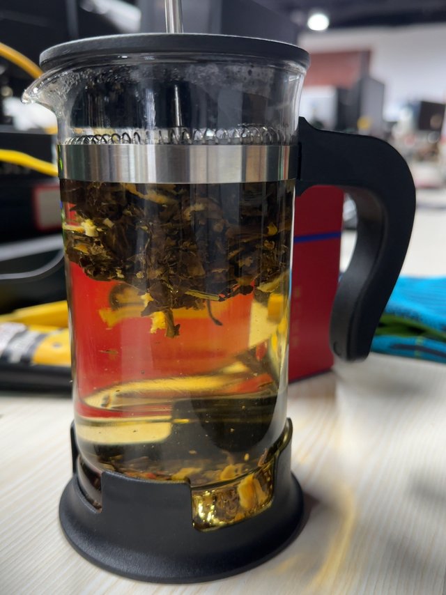 ​陈皮白茶小圆饼，一天泡一杯