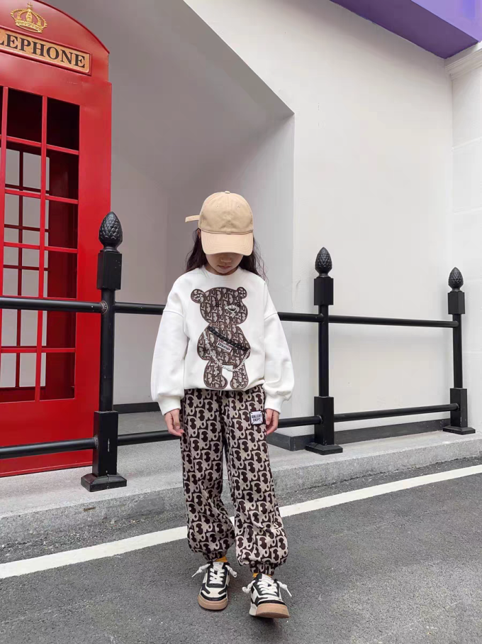 女童裙装
