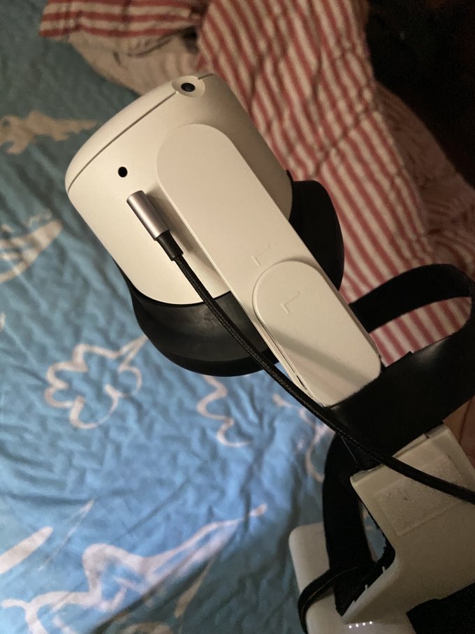 绿联移动电源