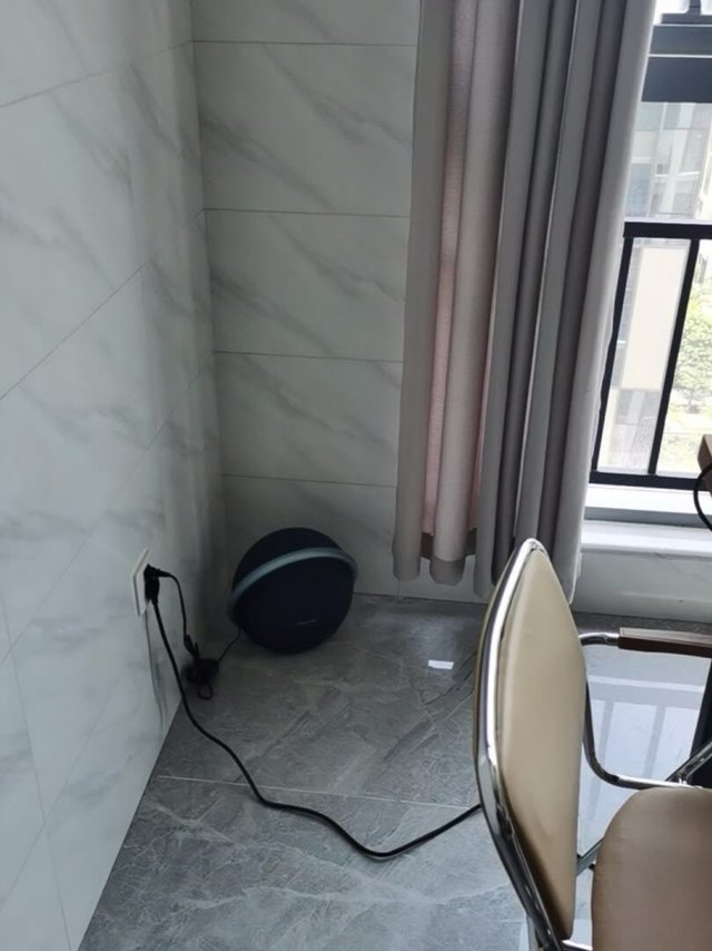 放在办公室很合适，不占地方，很好用，用起