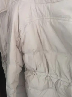 认证挑战赛。雪中飞冬季羽绒服女连帽中长款