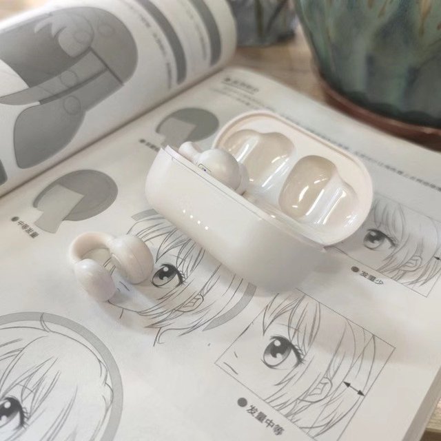 好特别的耳夹式耳机🎧，不入耳也能听音乐