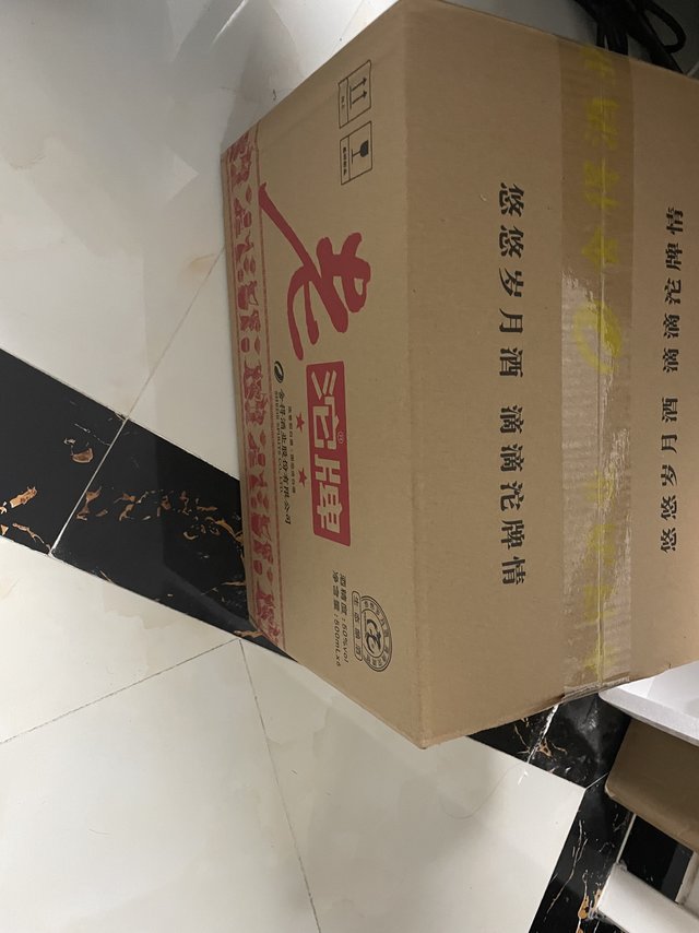 原来在京东买过一箱，价格差不多，但是天猫