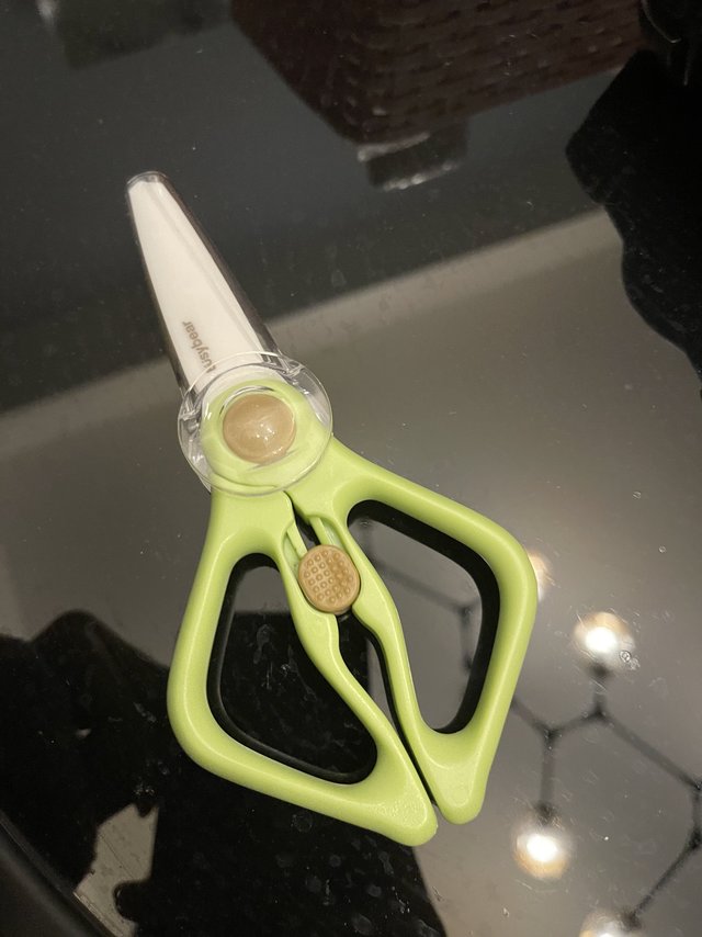 
整体评价：陶瓷的，我用来做寿司，还行 