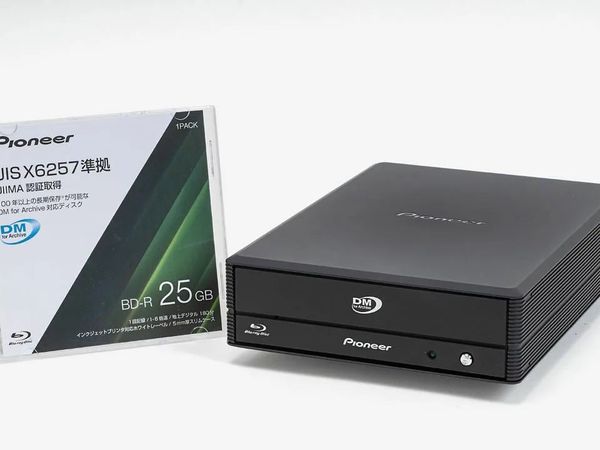 能存100年的蓝光光盘💽