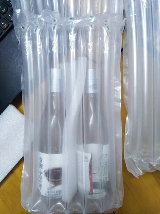 酒还可以，包装很好，没漏酒，我是拿来收藏