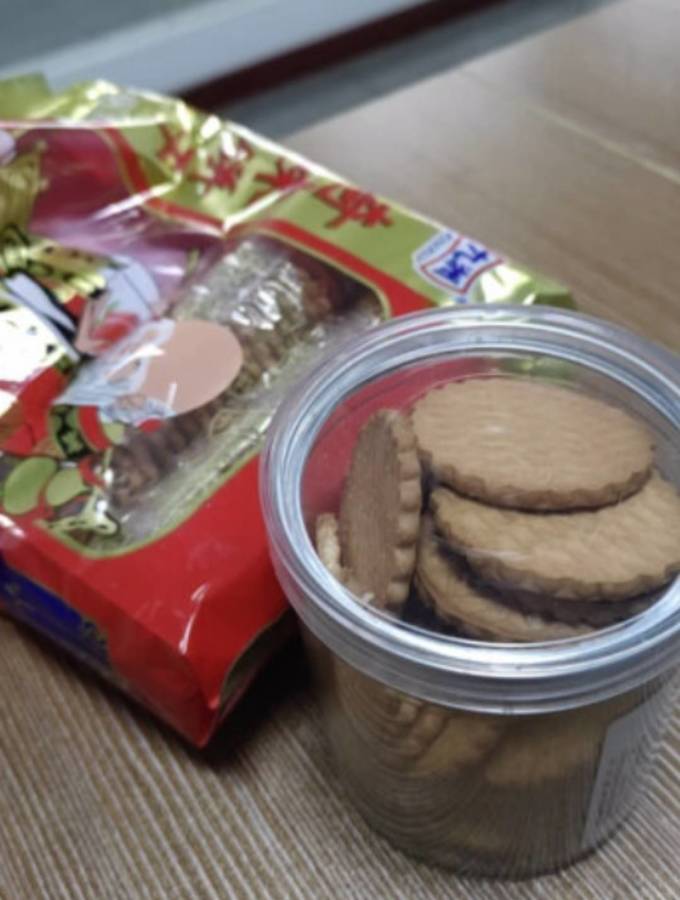 嘉士利饼干