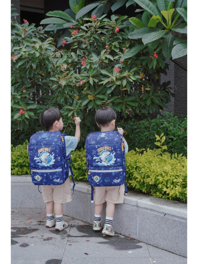 幼儿书包