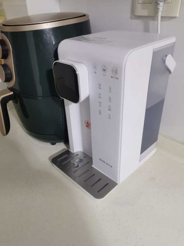 
奥克斯的小家电还真是物美价廉，这款即热