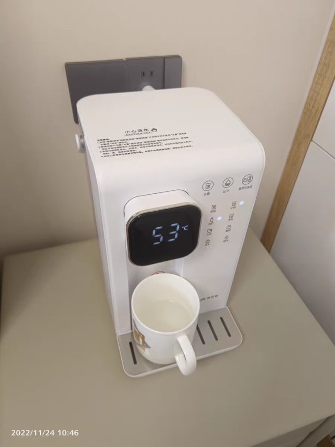 饮水机