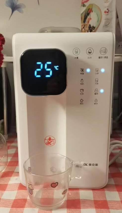 
非常不错的即热饮水机，升温非常快，一会