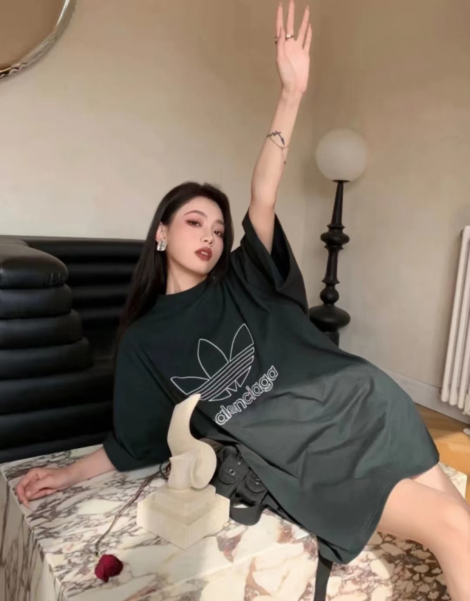 巴黎世家女士T恤