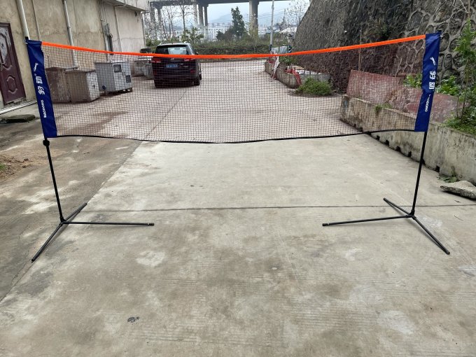 羽毛球具