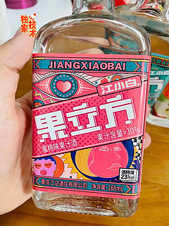 春日饮酒江小白