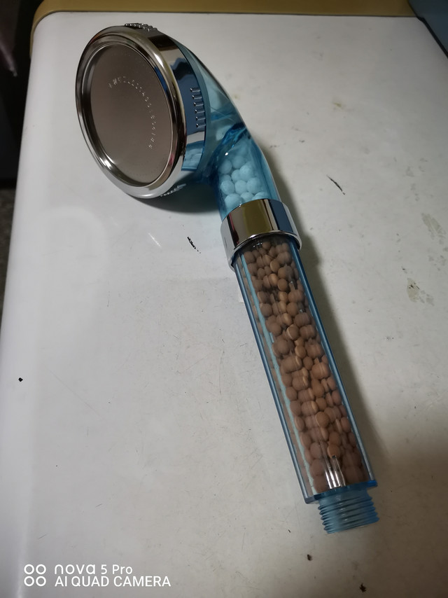 
宝贝外观设计很漂亮的，使用时水流挺细致