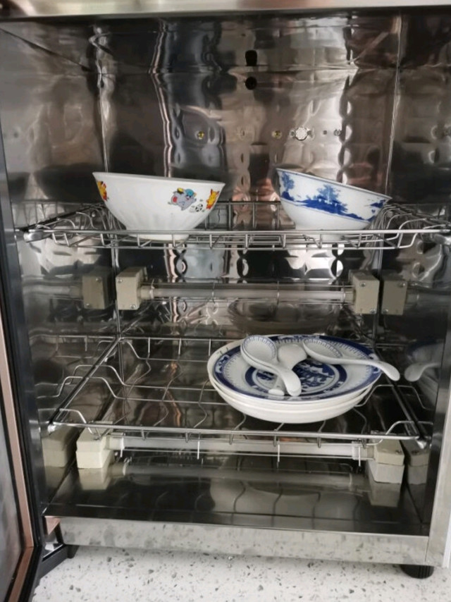 刚刚入手的消毒柜