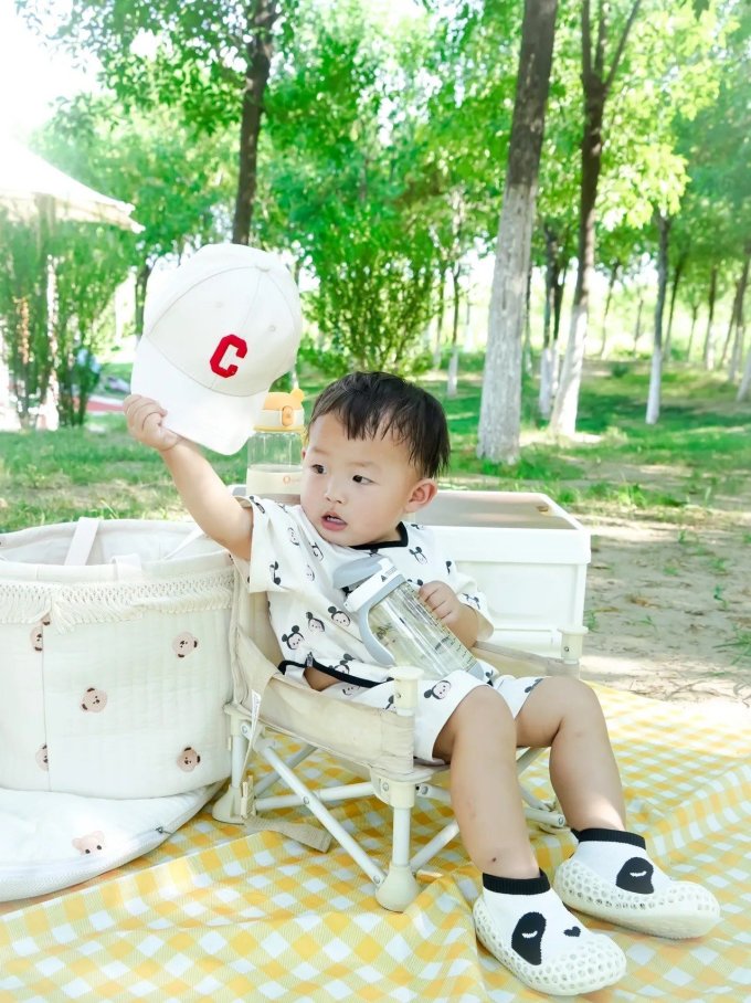 婴幼儿水杯