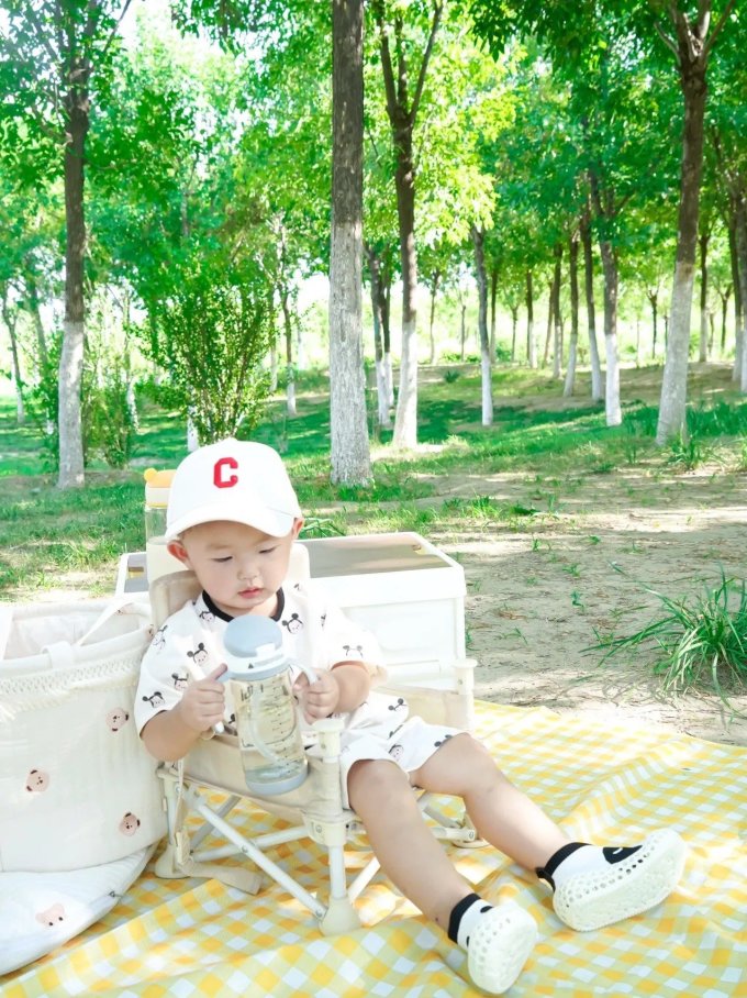 婴幼儿水杯
