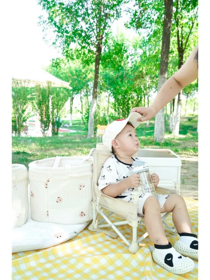 婴幼儿水杯