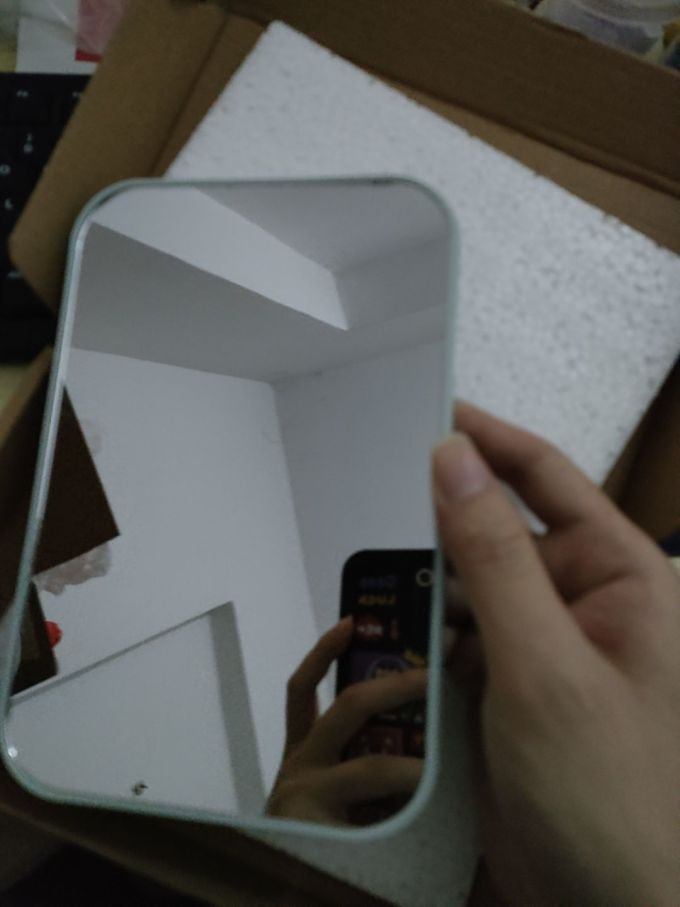 欧丽雅镜子