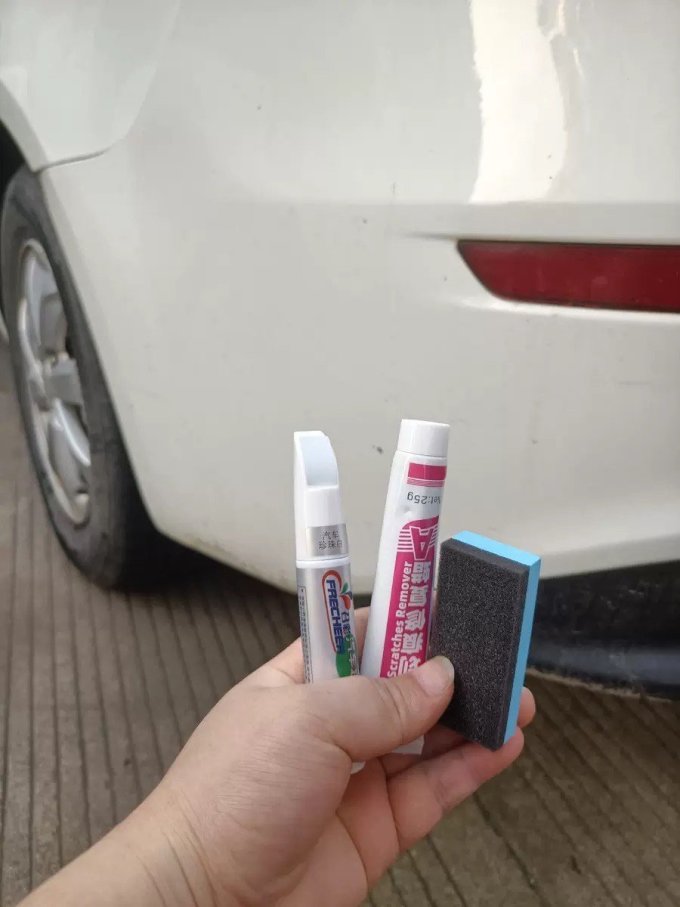 召彩补漆笔