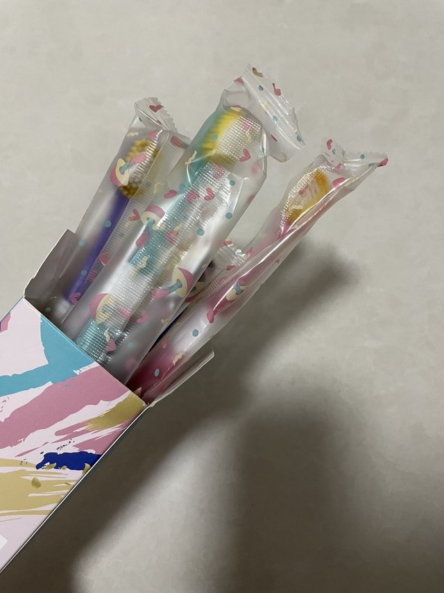 清洁效果：很好用的一款牙刷，软毛的，但是
