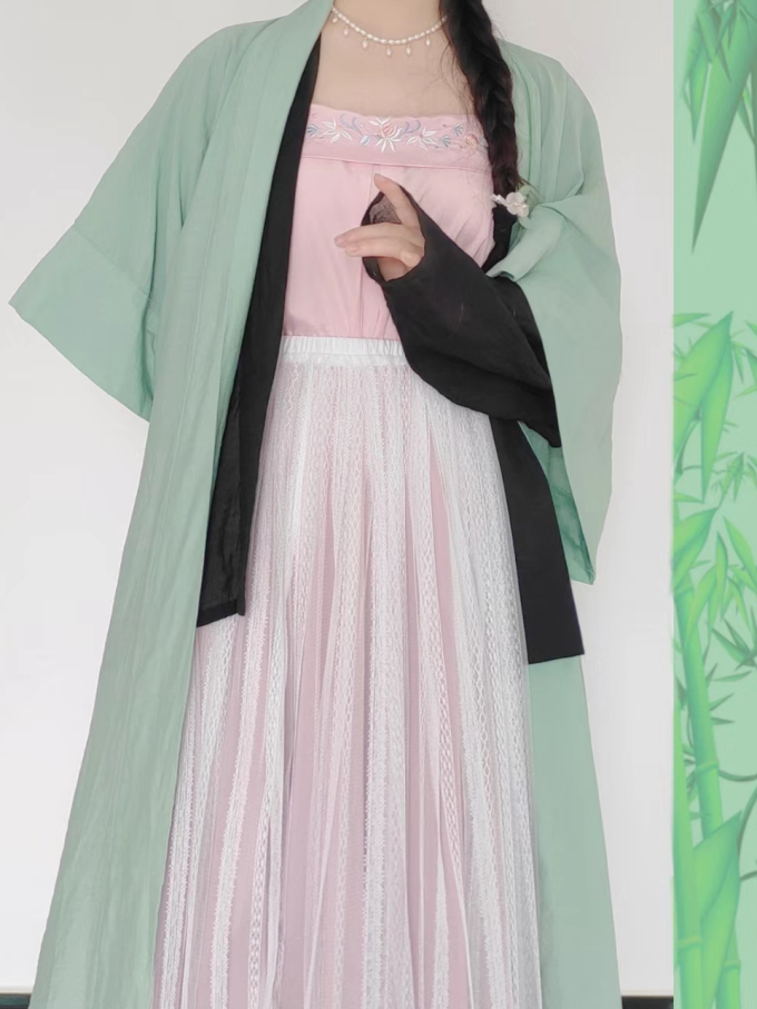 云出岫汉服