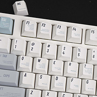 小呆虫GK980键盘套件+金粉轴V2，小白的初次客制化体验