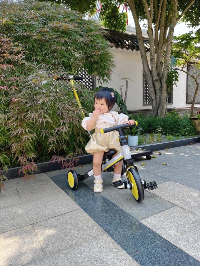 基诺浦女童裙装