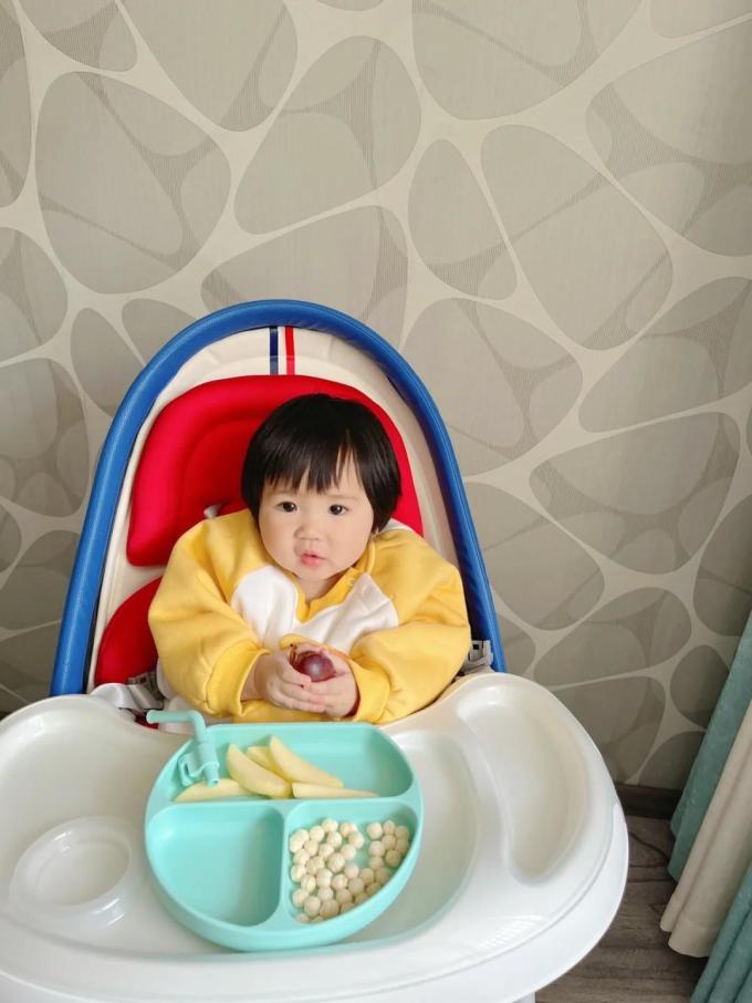 儿童餐具